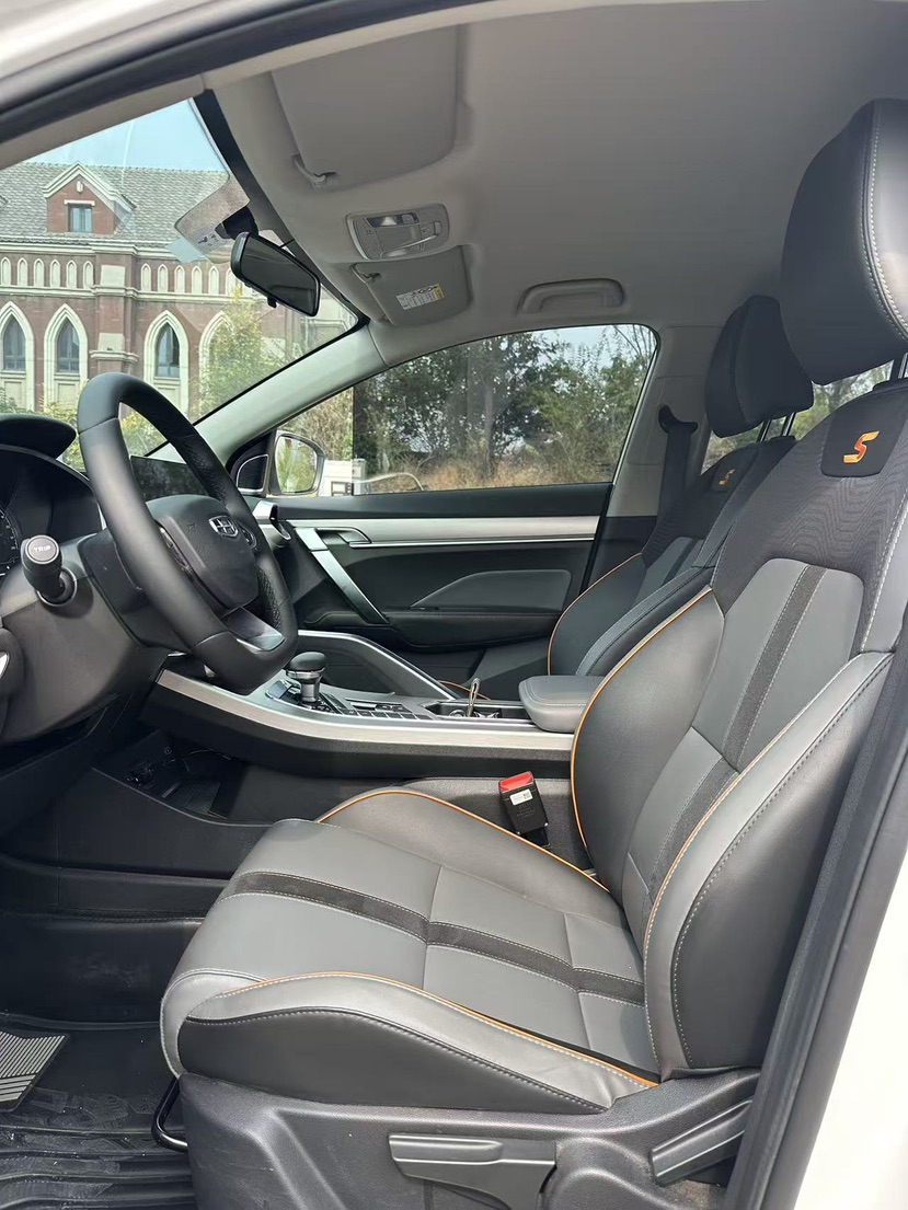 GEELY Coolray 2023 car image #4