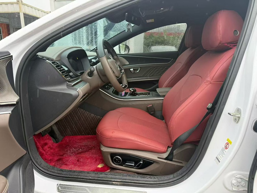 BYD Han 2023 car image #6