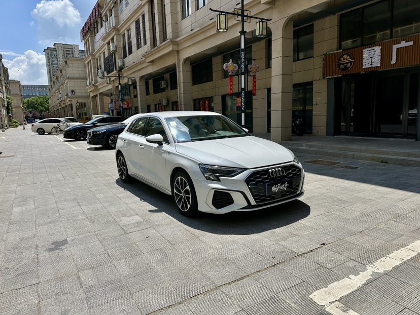 Audi A3 2021 car image #3