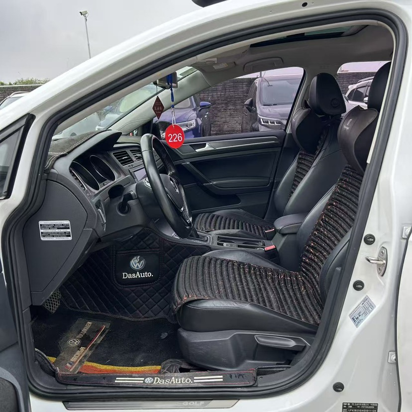Volkswagen Golf 2016 car image #4