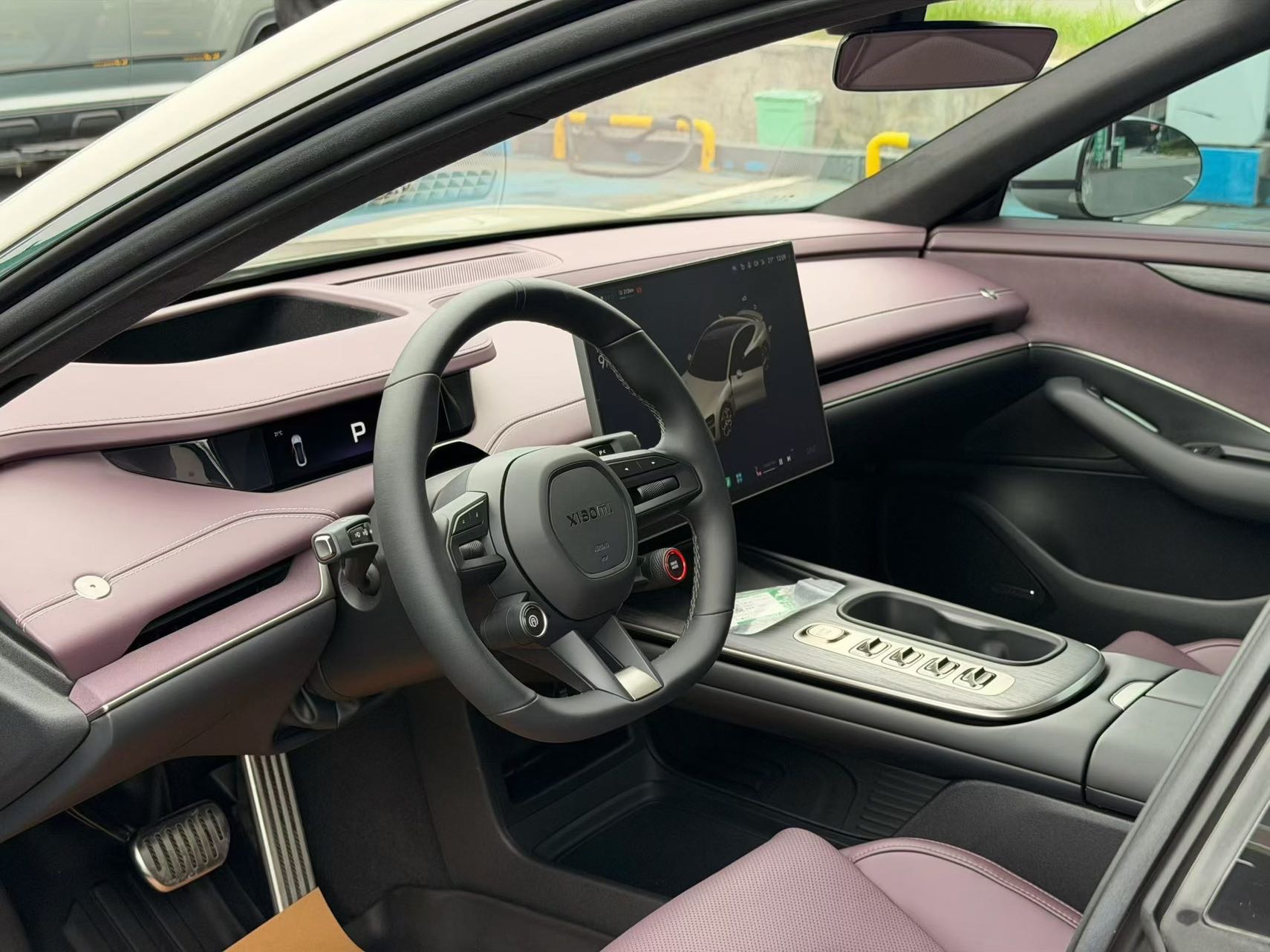 MI SU7 2024 car image #4