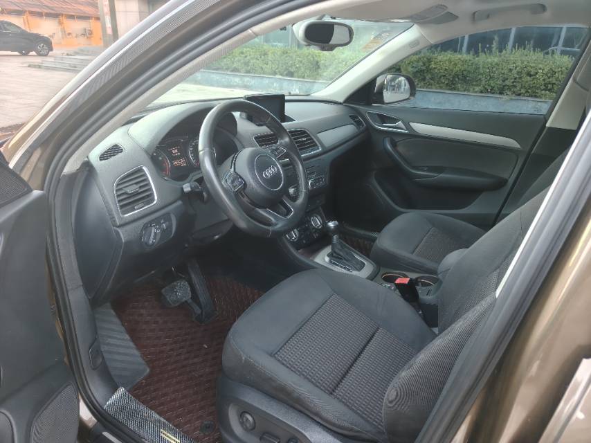 Audi Q3 2014 #4 Audi Q3 2014 car image #4