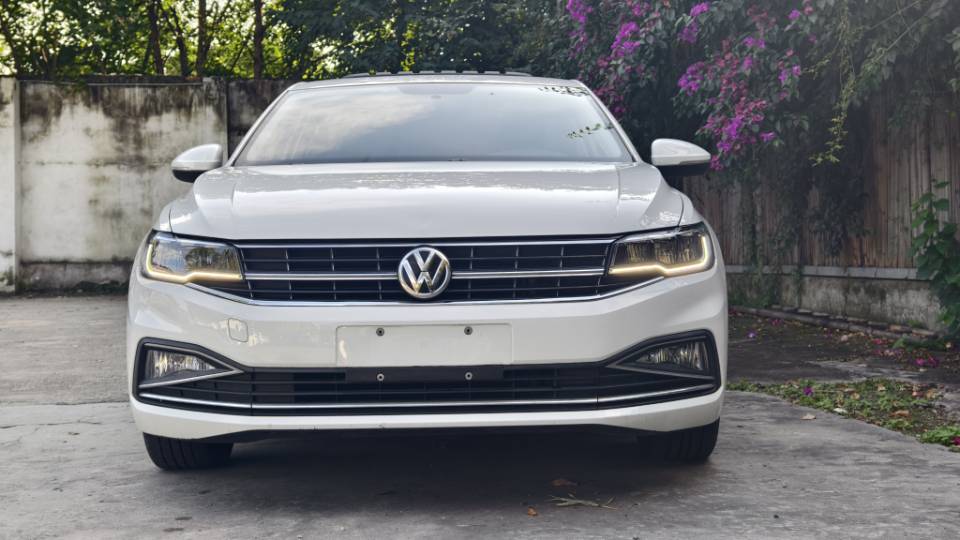 2019 immagine di auto #3