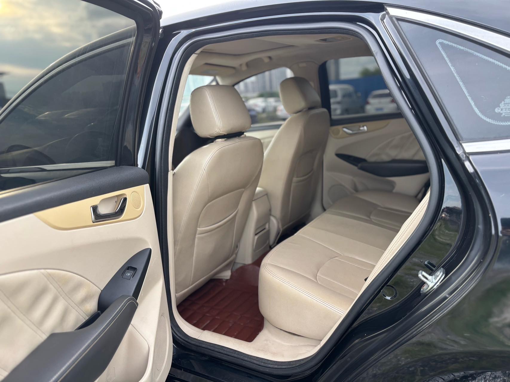 Chery Arrizo 7 2013 car image #10