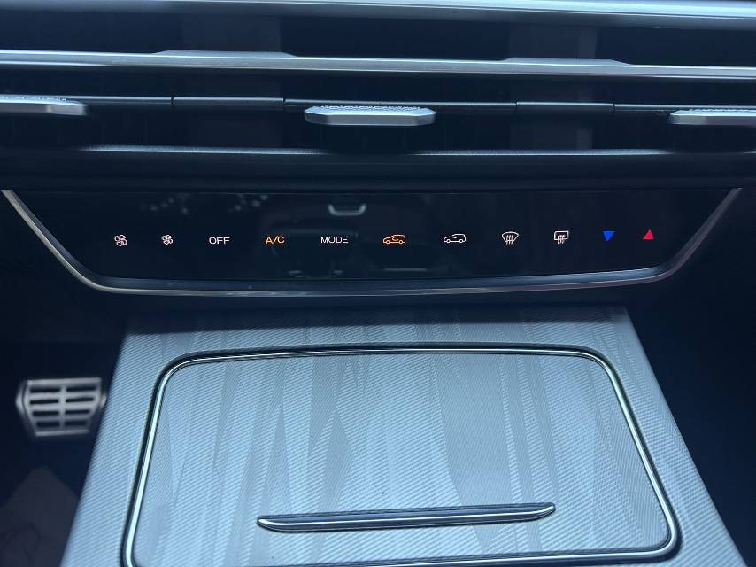 Jetour X70 PLUS 2023 #13 Jetour X70 PLUS 2023 car image #13