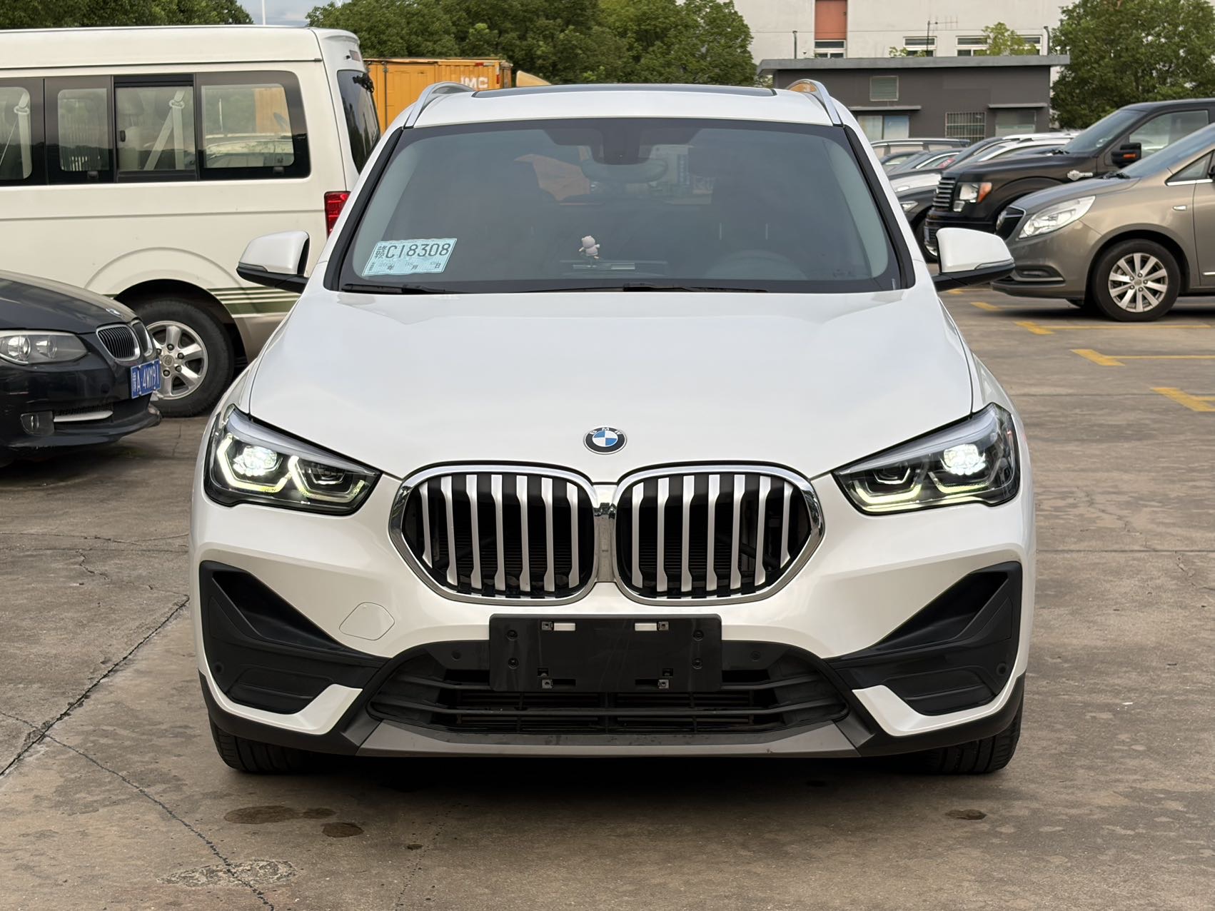 BMW X1 2021 BMW X1 2021 car image