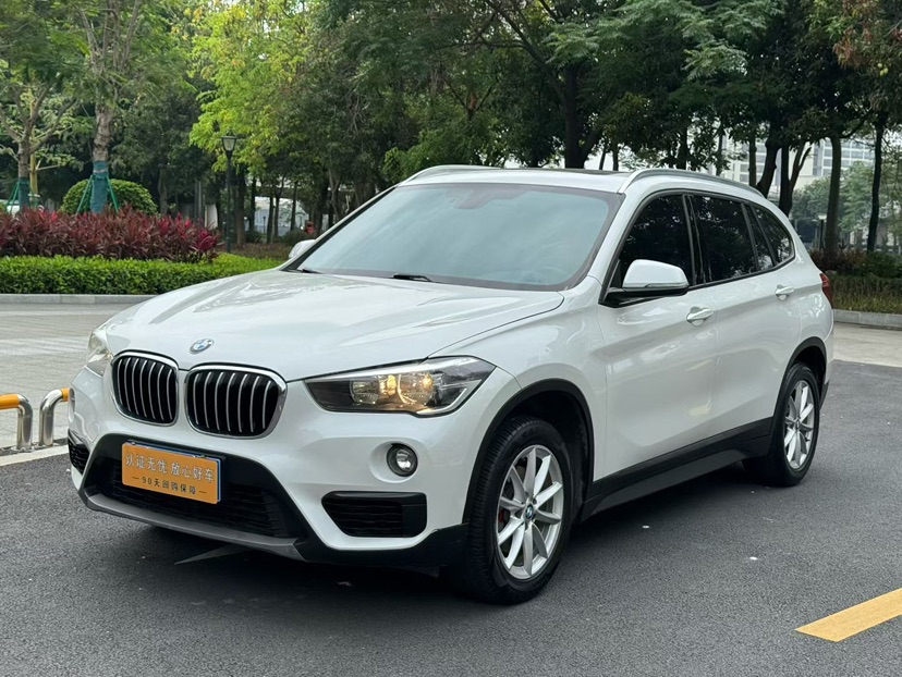 BMW X1 2018 BMW X1 2018 car image