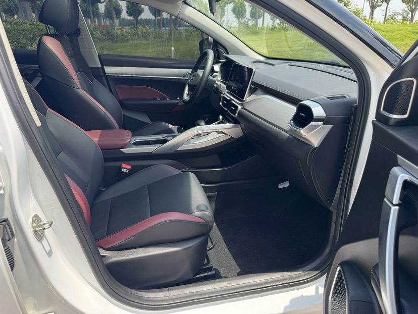 GEELY Coolray 2022 #13 GEELY Coolray 2022 car image #13