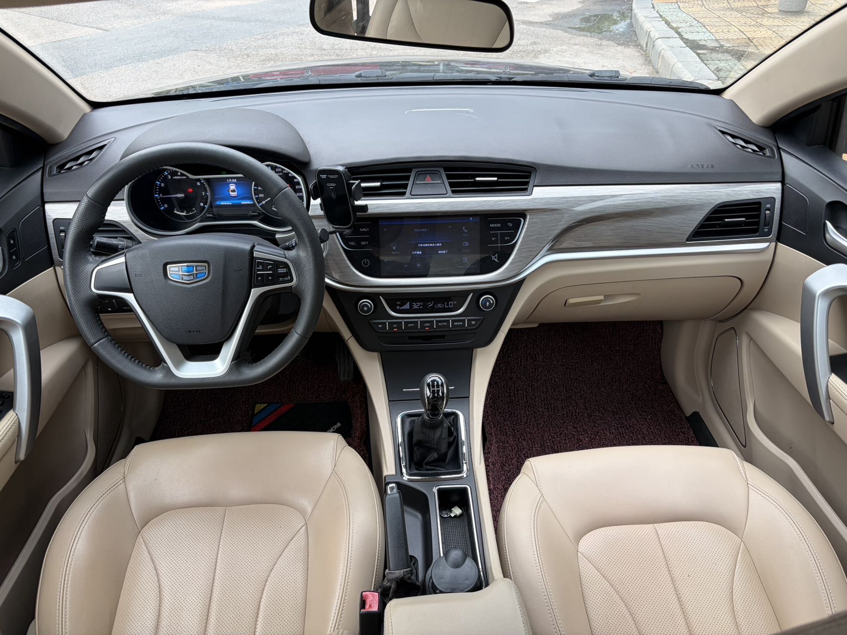 GEELY Emgrand 2017 #5 GEELY Emgrand 2017 car image #5