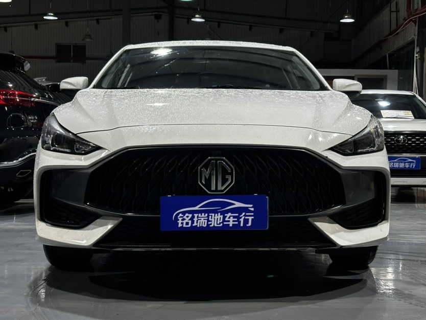 MG 5 2025 car image #2