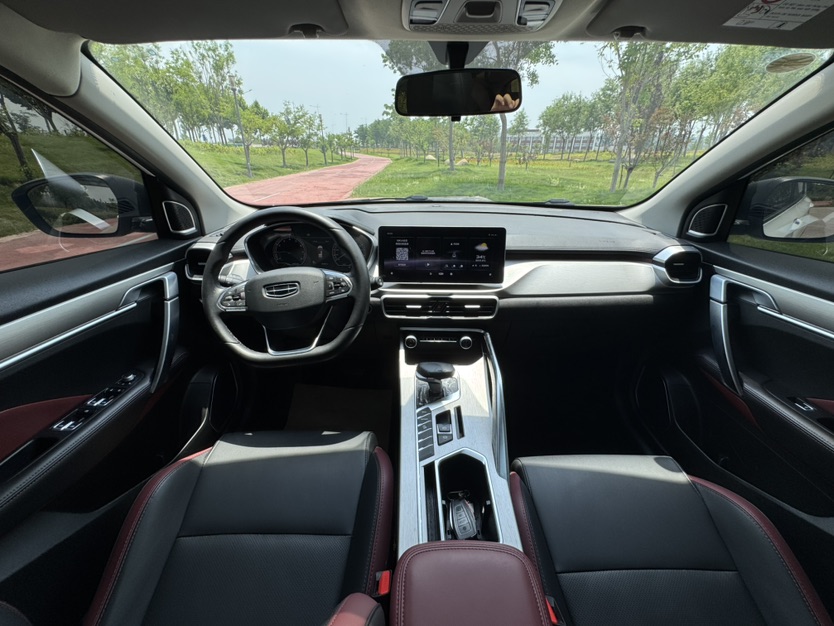 GEELY Coolray 2022 #10 GEELY Coolray 2022 car image #10