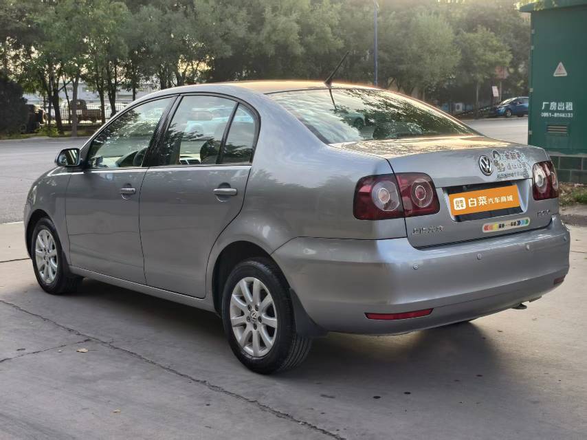 Volkswagen Polo 2011 #9 Volkswagen Polo 2011 car image #9