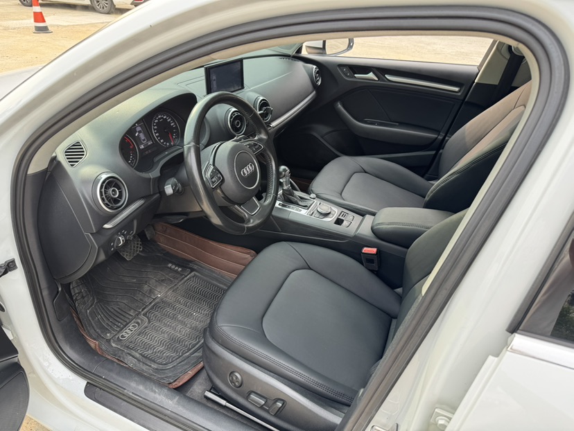 Audi A3 2016 car image #4