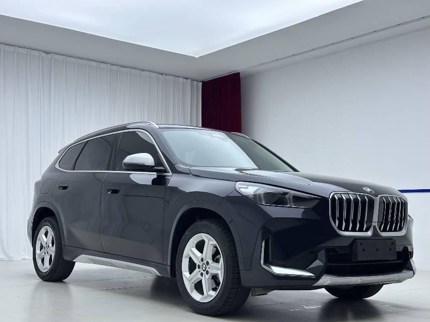 BMW X1 2023 car image #3