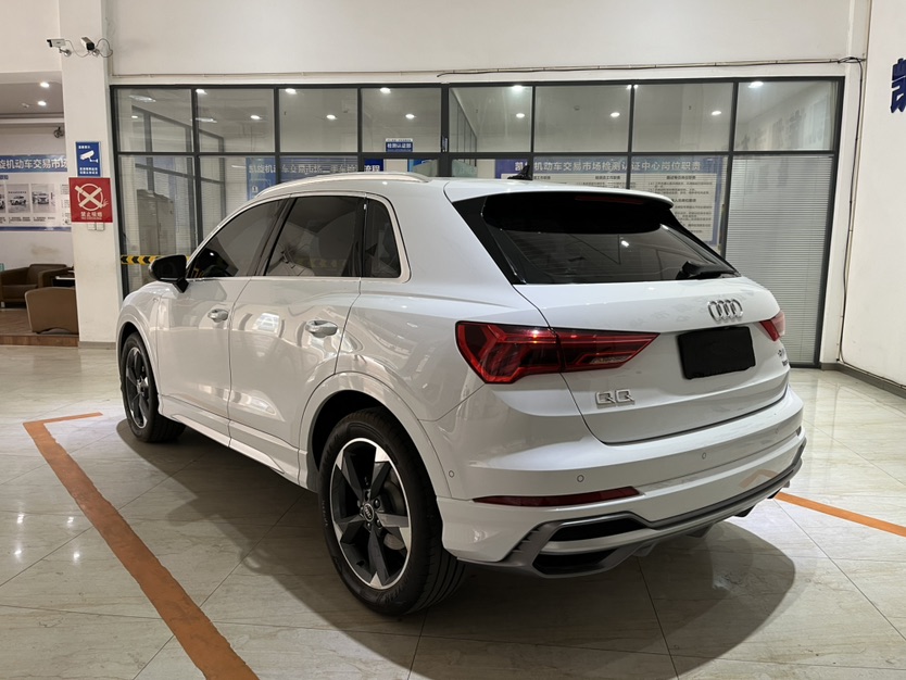 Audi Q3 2023 #5 Audi Q3 2023 car image #5