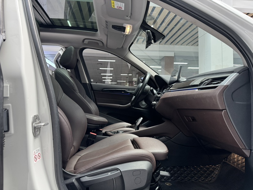 BMW X1 2021 car image #20