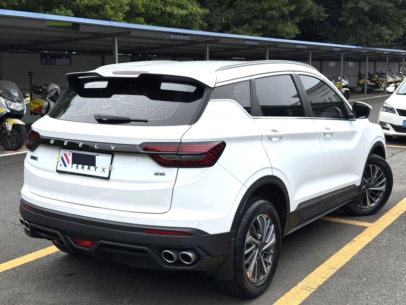GEELY Coolray 2022 #2 GEELY Coolray 2022 car image #2