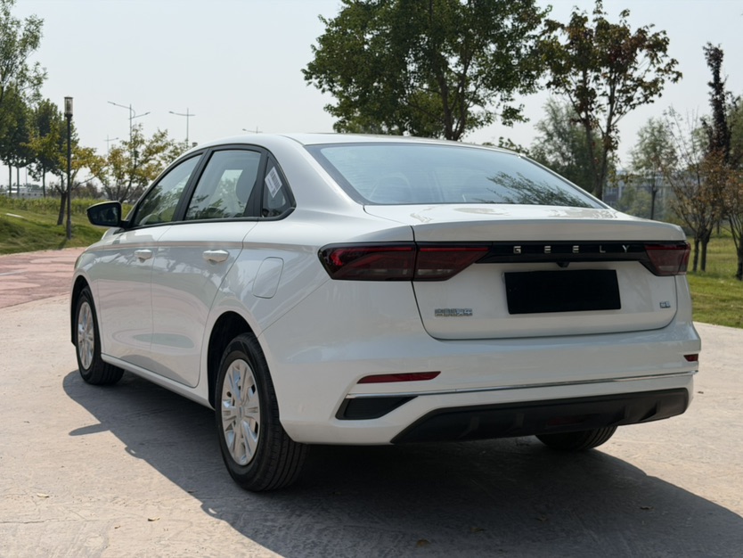 GEELY Emgrand 2025 car image #4
