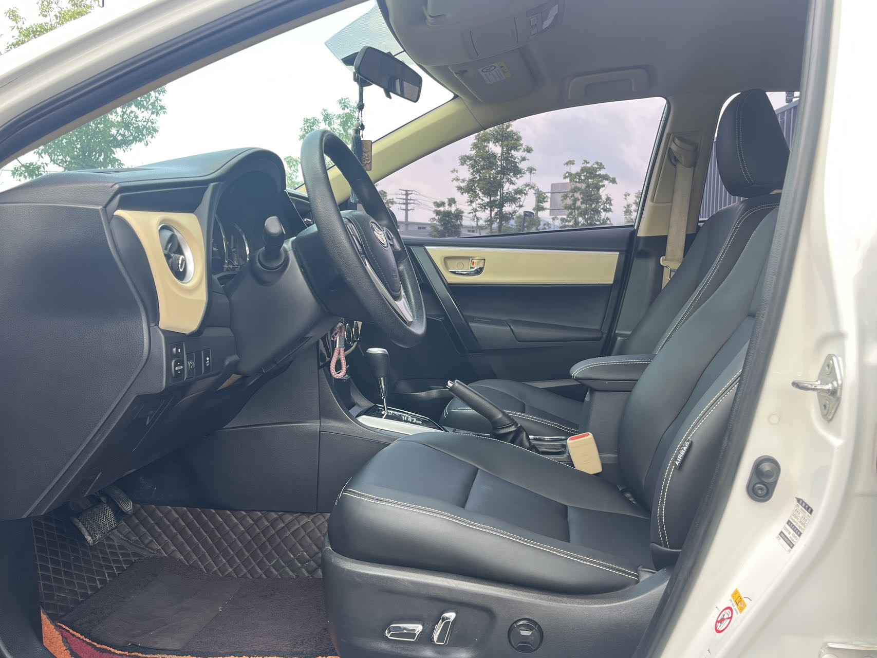 Toyota Corolla 2017 #10 Toyota Corolla 2017 car image #10