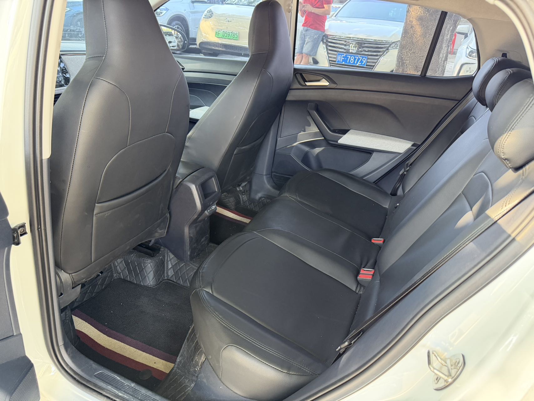 Volkswagen Tharu 2025 car image #8