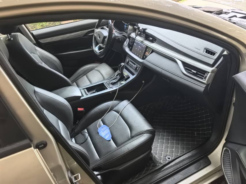 GEELY Emgrand 2019 #8 GEELY Emgrand 2019 car image #8