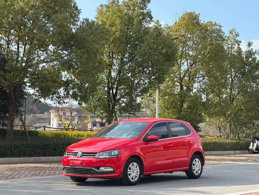 Volkswagen Polo 2018 car image #2