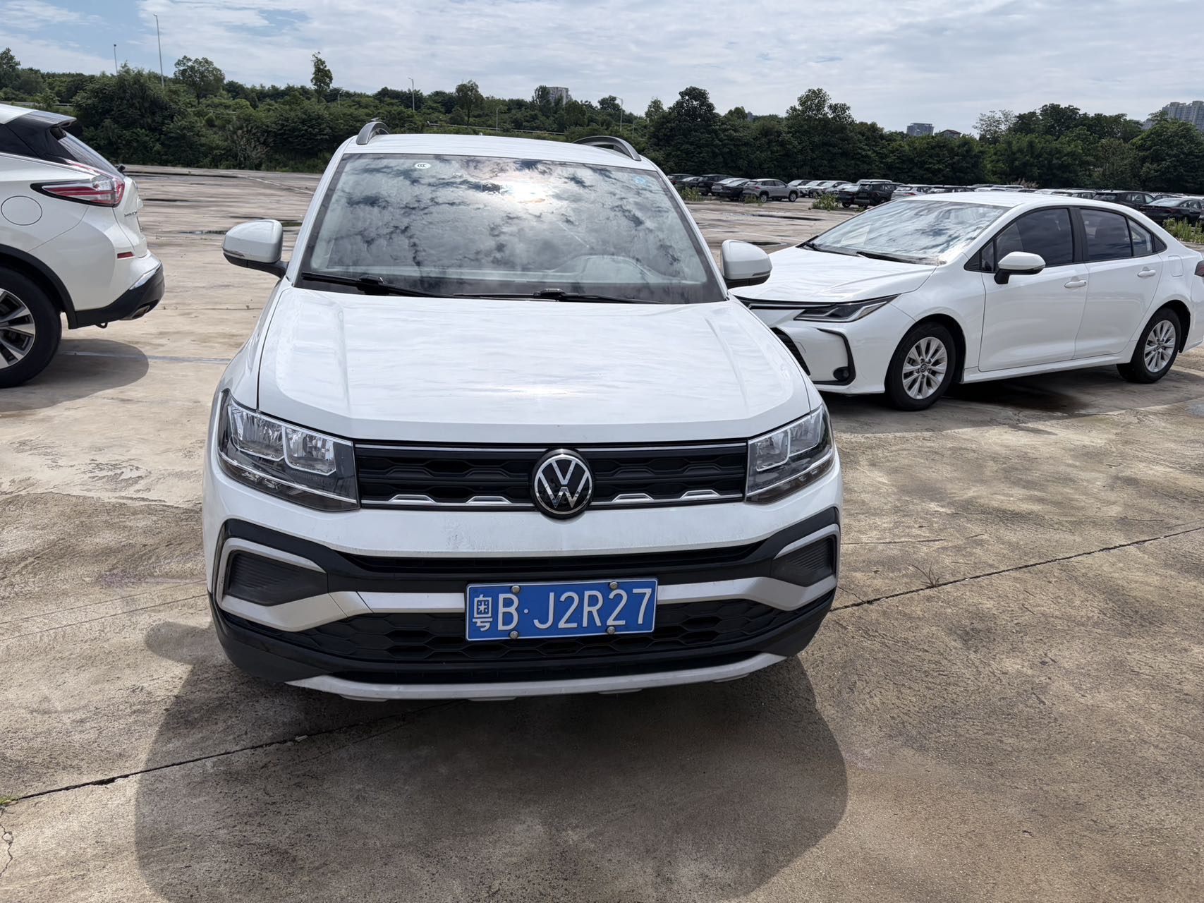Volkswagen T-Cross 2023 صورة سيارة #2