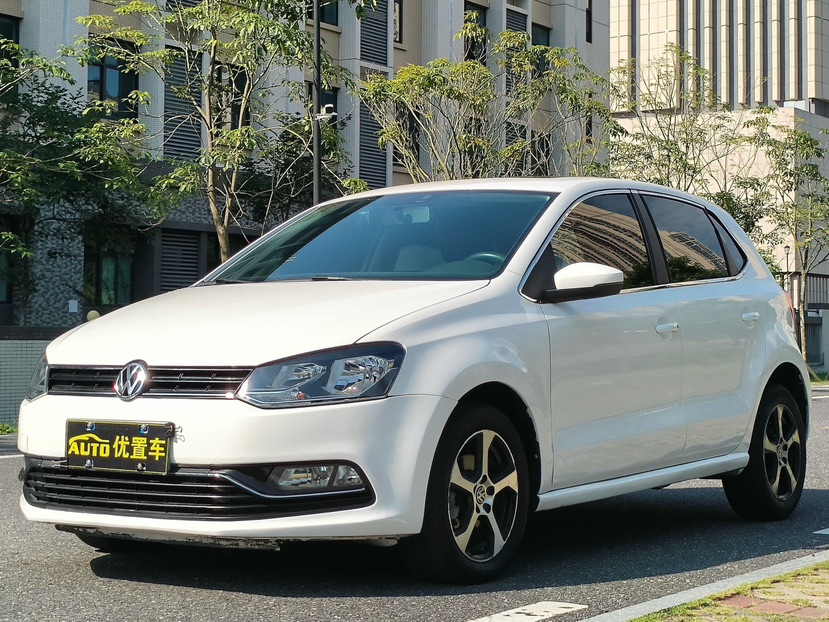 Volkswagen Polo 2019 car image 