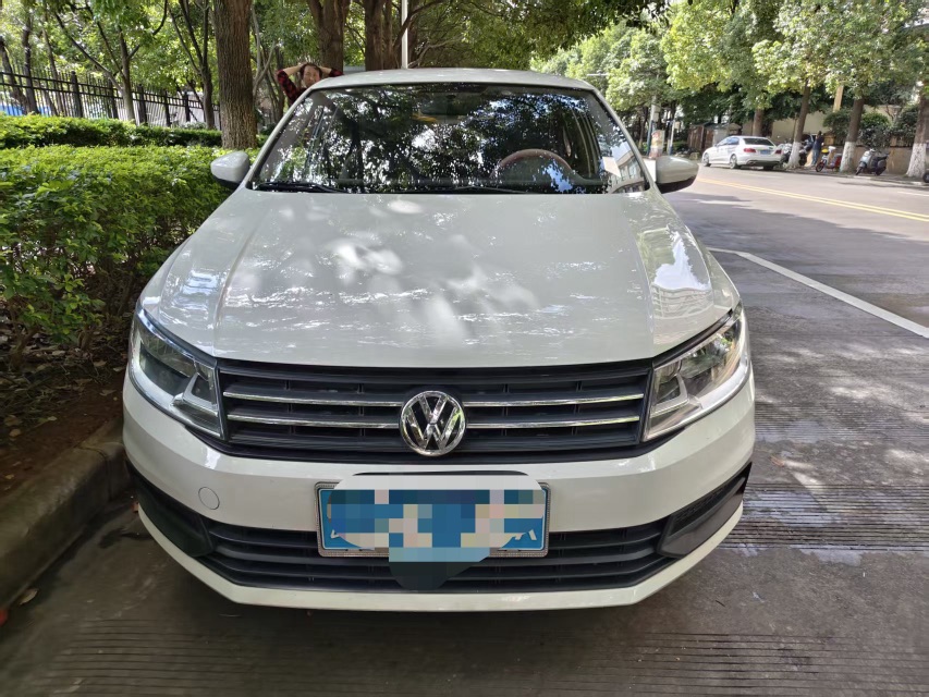 Volkswagen Santana 2021 car image #2