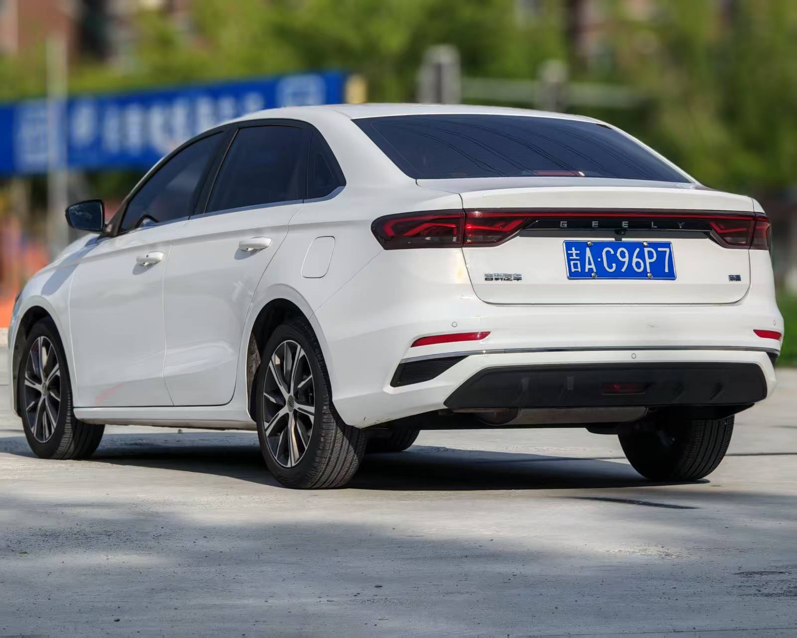 GEELY Emgrand 2022 #8 GEELY Emgrand 2022 car image #8