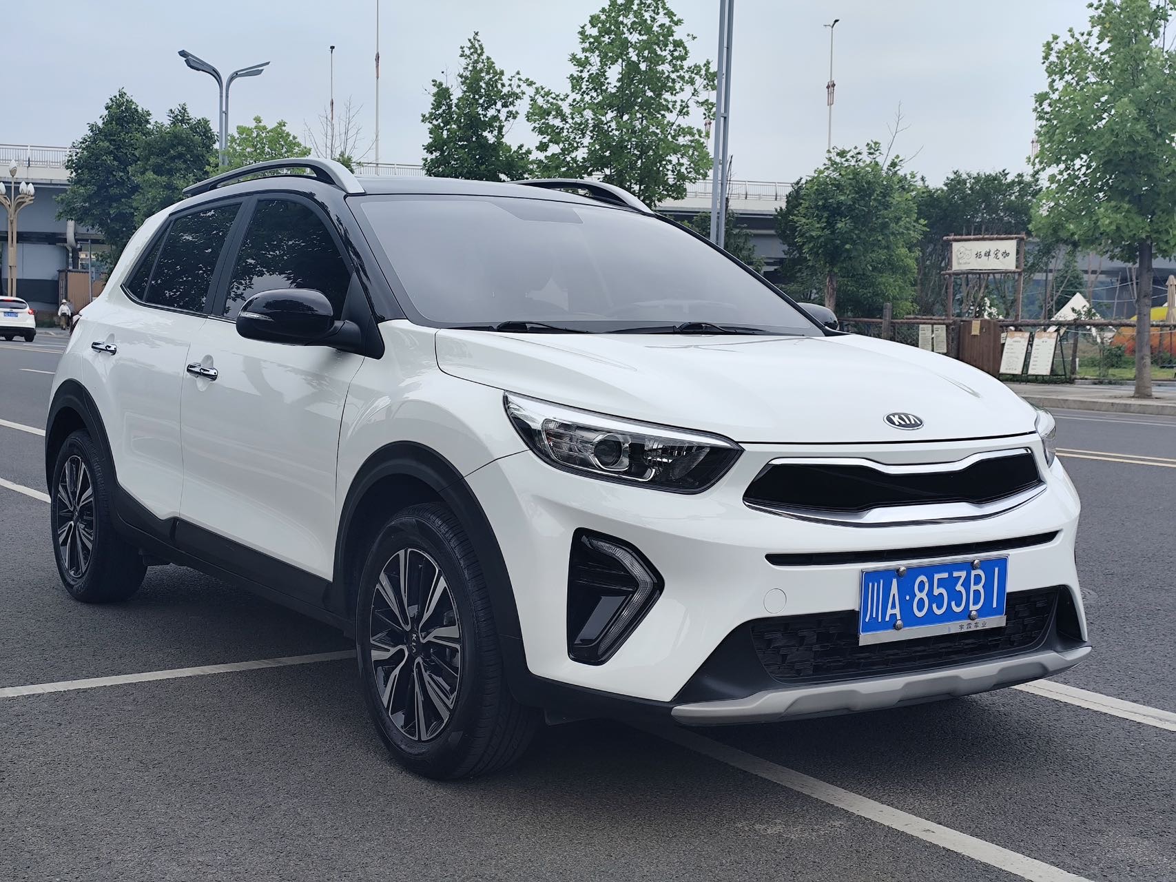 Kia KX1 2020 car image #3