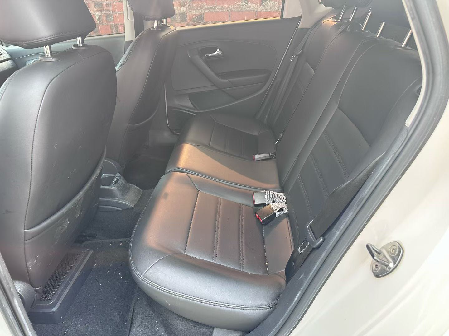 Volkswagen Polo 2019 car image #4