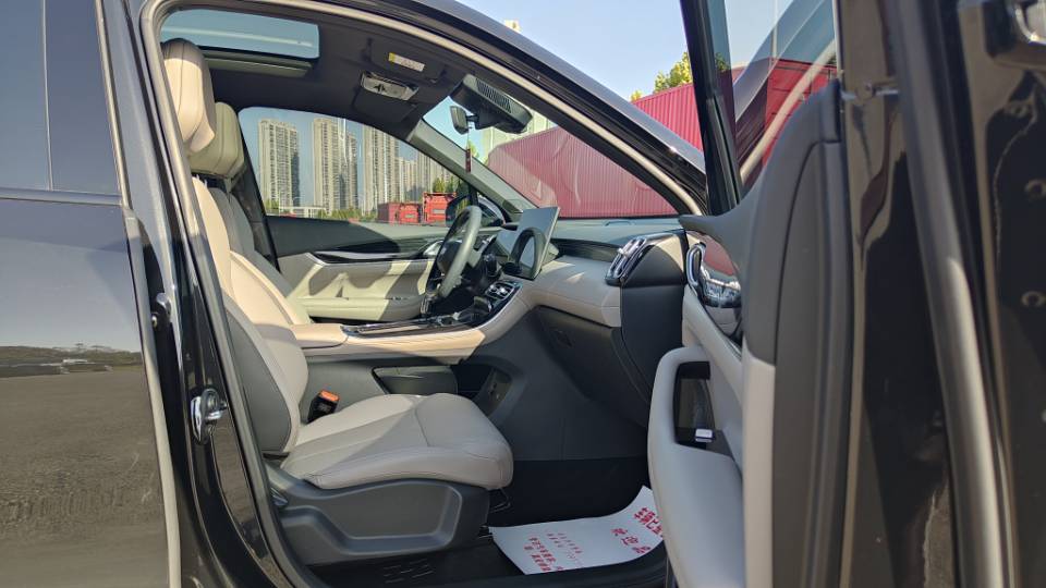 GEELY Boyue L 2026 immagine di auto #2