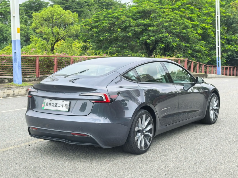 Tesla Model 3 2024 #9 Tesla Model 3 2024 car image #9