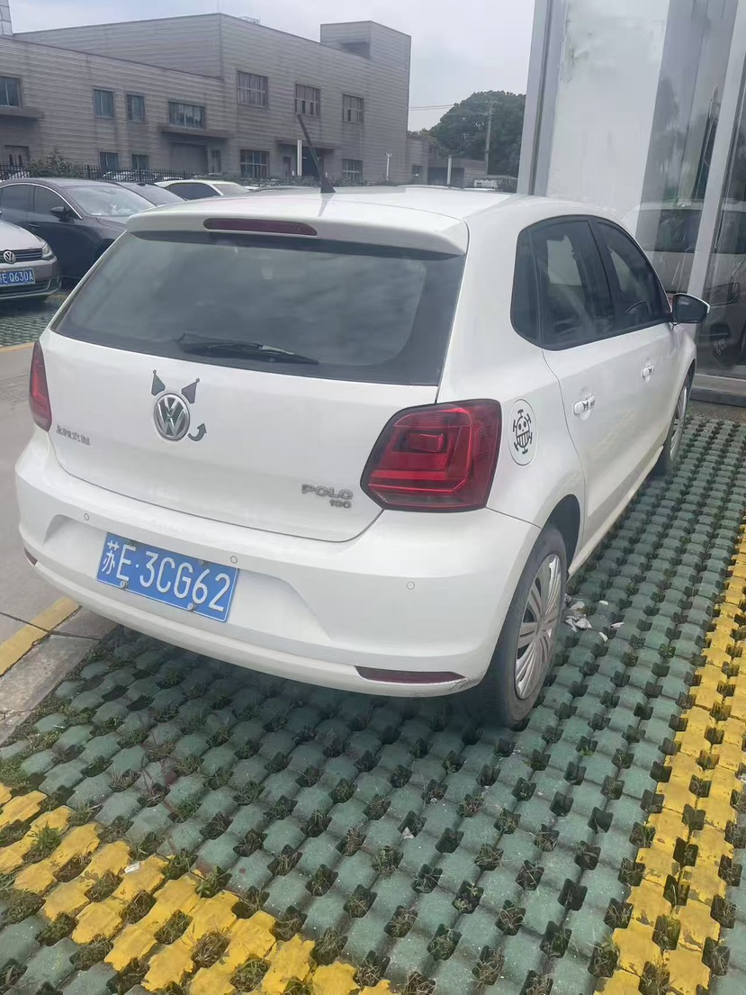 Volkswagen Polo 2017 car image #5