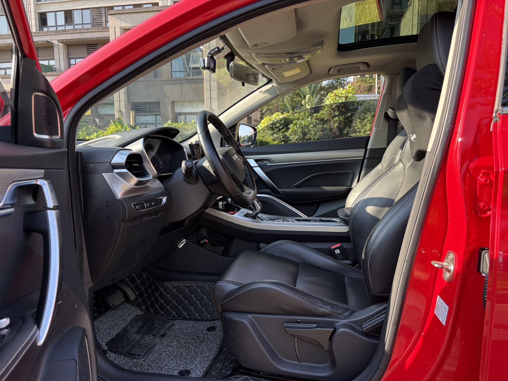 GEELY Coolray 2020 #4 GEELY Coolray 2020 car image #4