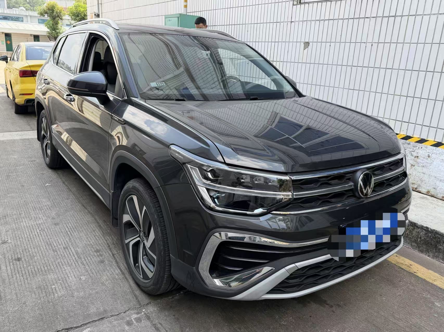 Volkswagen Tharu 2024 car image #3