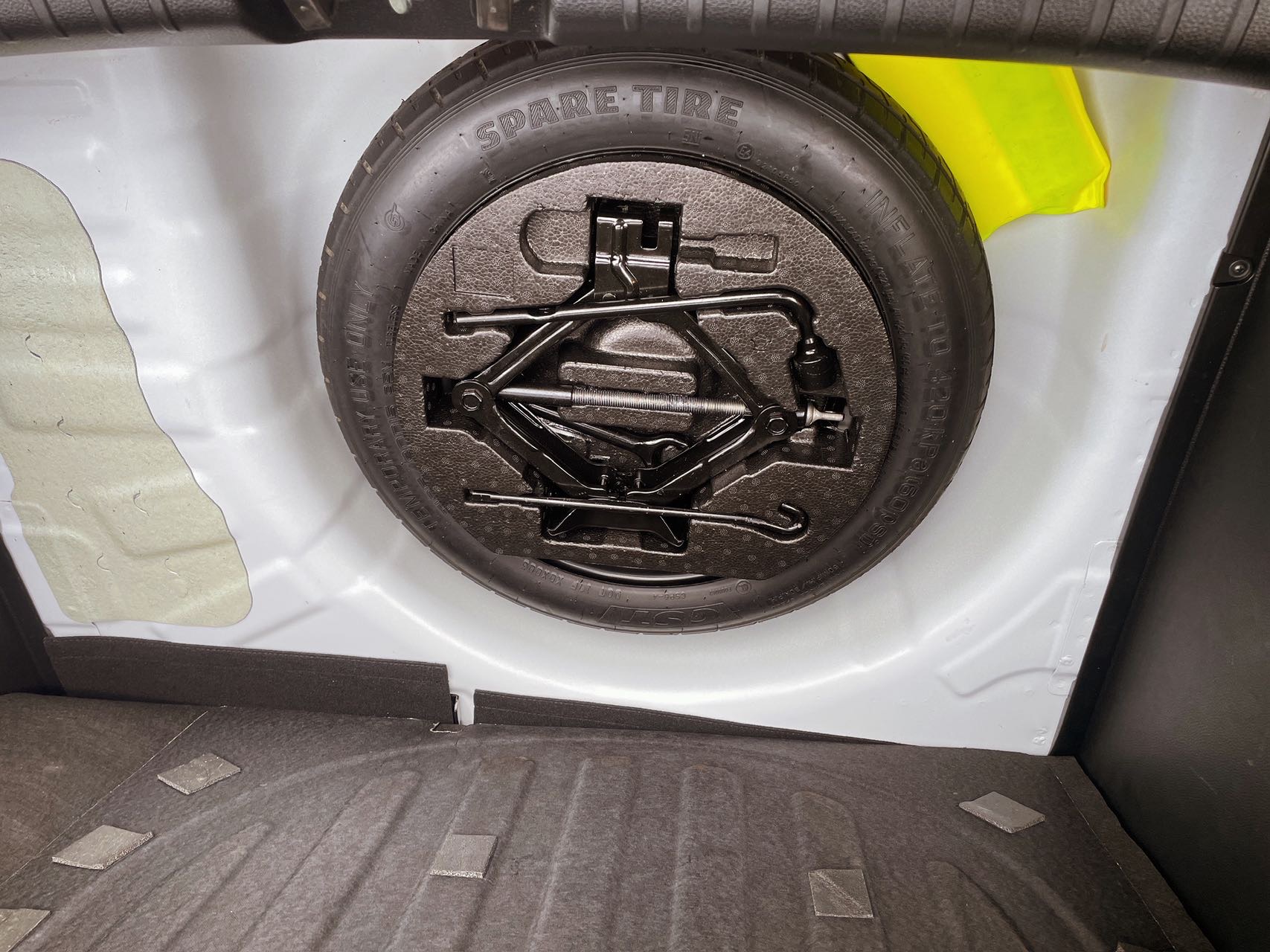 Kia KX1 2024 car image #9