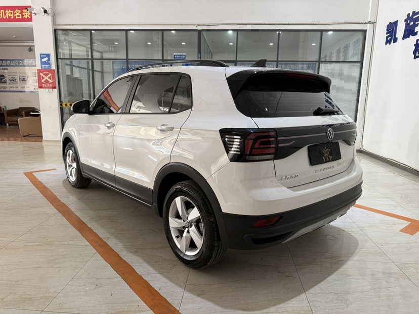 Volkswagen T-Cross 2022 car image #5
