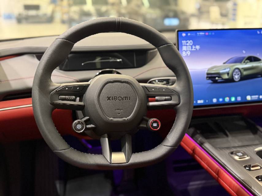 MI SU7 2024 immagine di auto #13