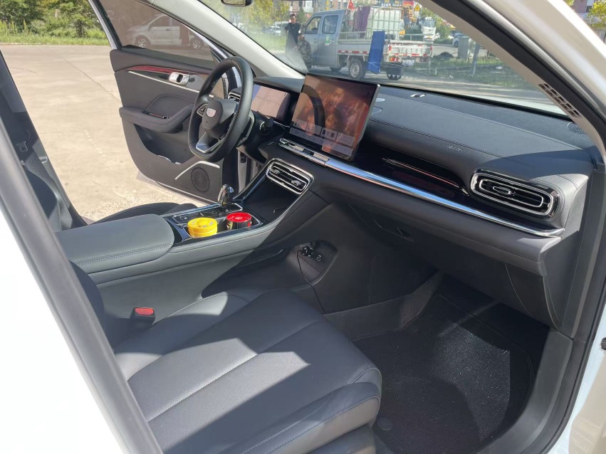 GEELY Emgrand 2025 car image #7