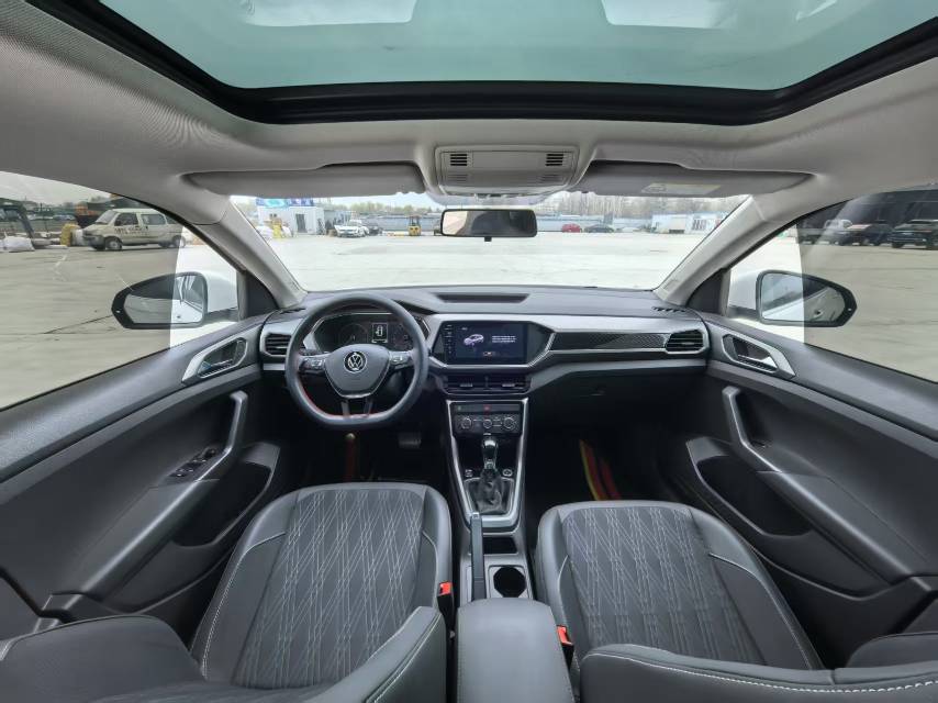 Volkswagen T-Cross 2021 #6 Volkswagen T-Cross 2021 car image #6