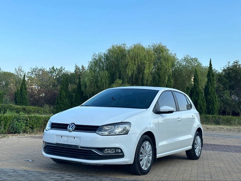 Volkswagen Polo 2017 car image 