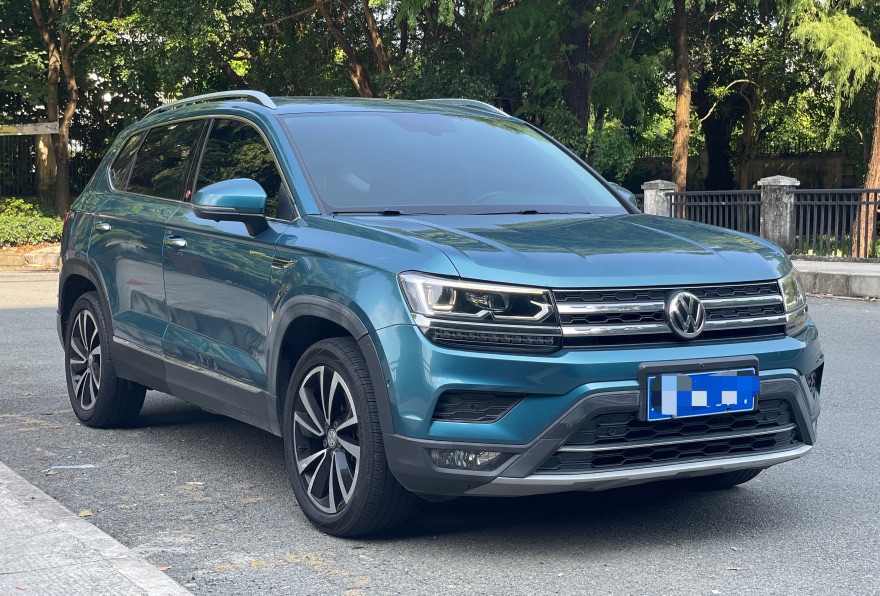 Volkswagen Tharu 2018 car image #3