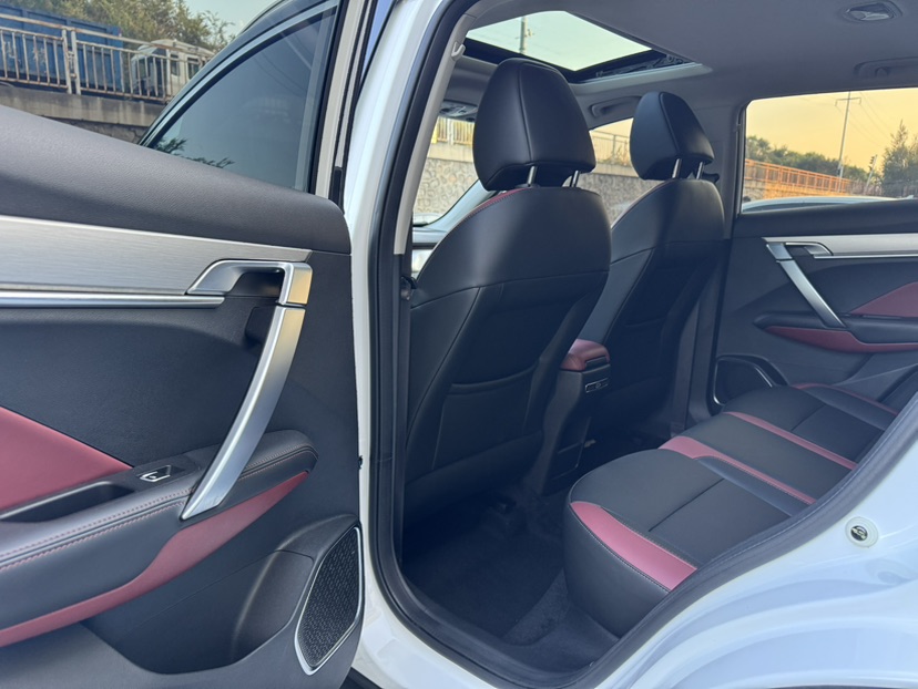 GEELY Coolray 2023 #8 GEELY Coolray 2023 car image #8