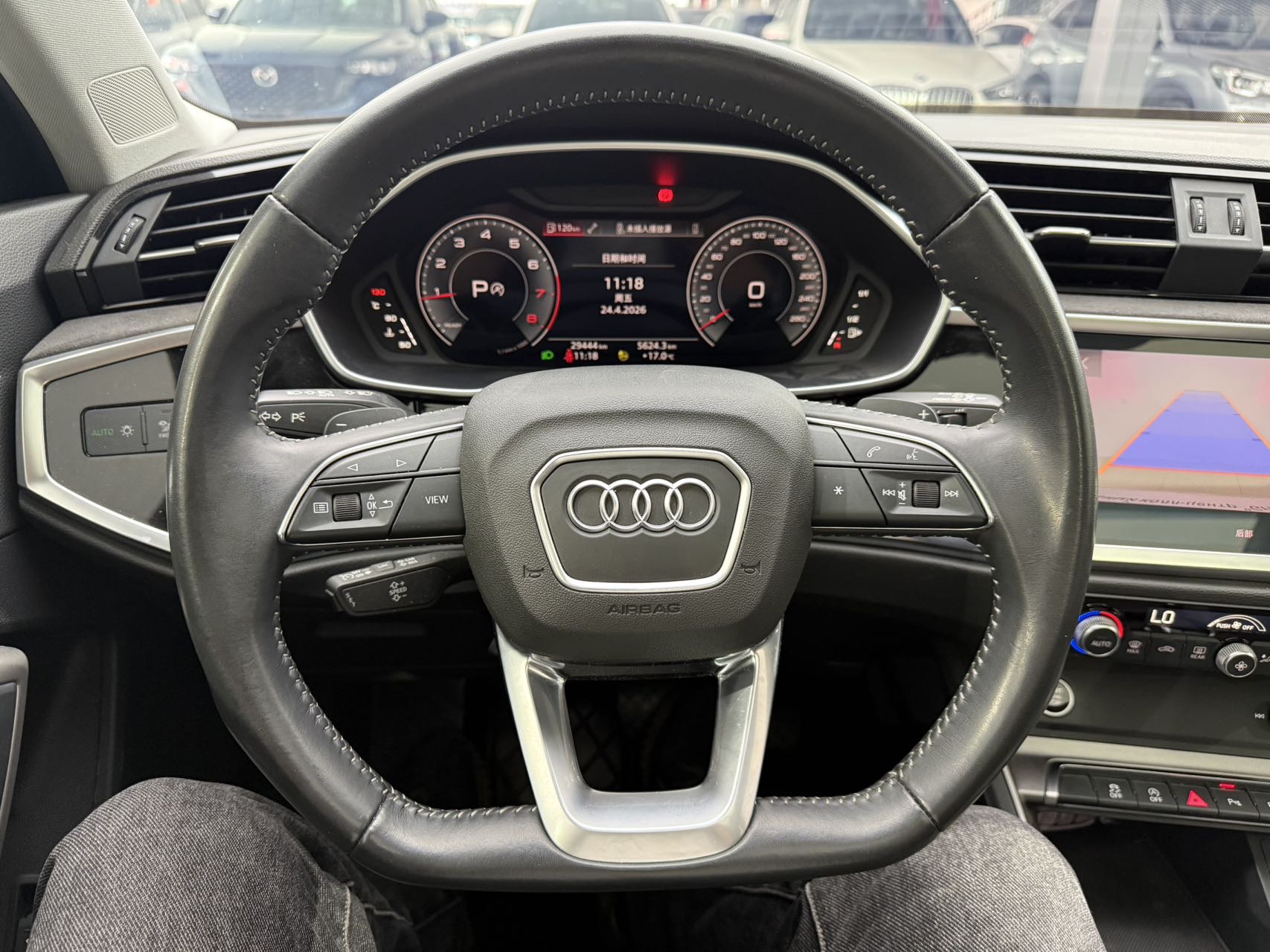 Audi Q3 2022 car image #13