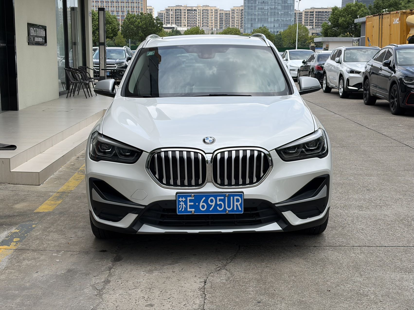 BMW X1 2021 car image #2