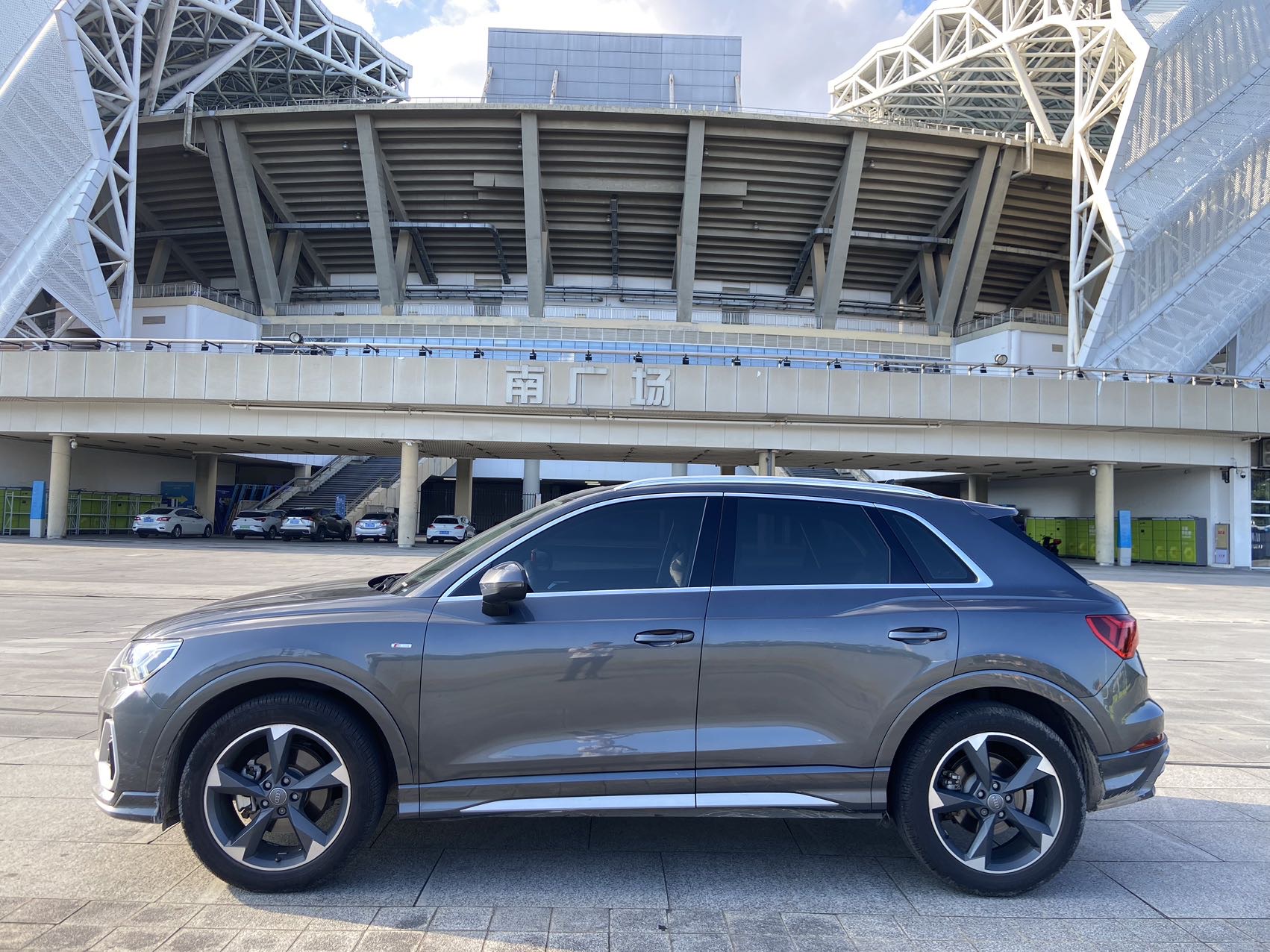 Audi Q3 2019 #3 Audi Q3 2019 car image #3