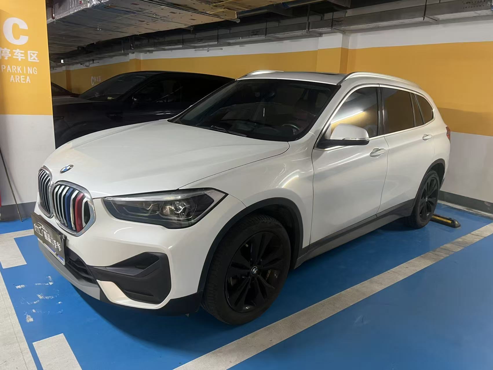BMW X1 2022 car image 