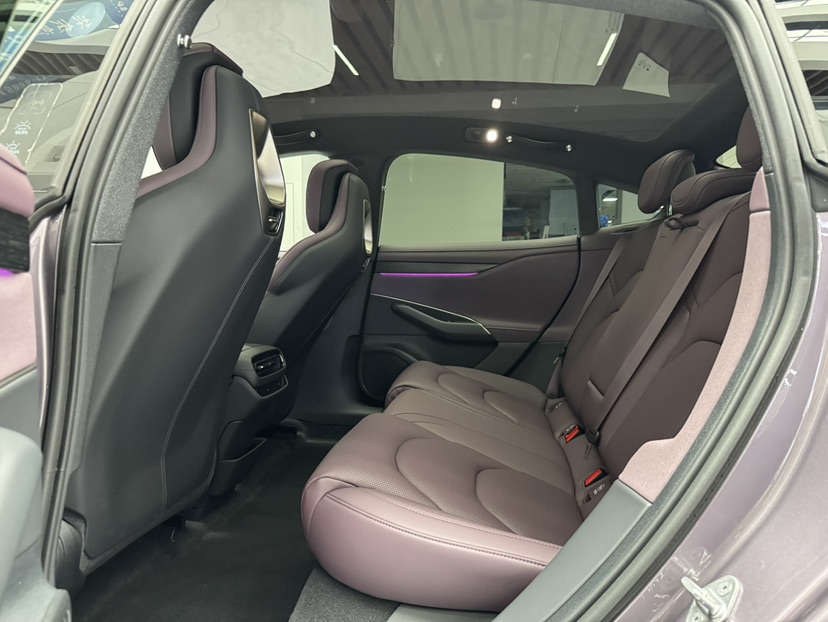 MI SU7 2025 car image #13
